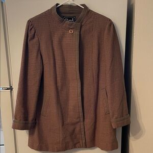Mei Fung Co.‎ Women’s 16 1/2 Wool Brown Checkered Stylish Coat Wood Buttons